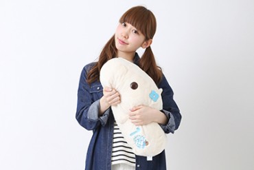 カピバラさん×アース ミュージック＆エコロジー、キュートなアパレルやぬいぐるみが発売