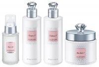 「ジルスチュアート リラックス(JILL STUART RELAX)」よりホワイトフローラル香るヘアケアシリーズが登場