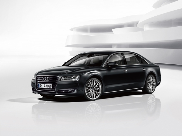 アウディ ジャパンが発売する限定モデル「Audi A8 L Chauffeur Special edition」（写真提供：アウディジャパン）