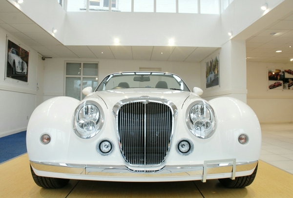 光岡自動車が欧州で販売する「Mitsuoka Himiko(現地モデル名:Mitsuoka Roadster)」（写真提供：光岡自動車）