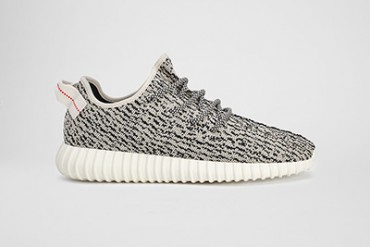 カニエ・ウェスト×アディダス オリジナルス最新シューズ「YEEZY BOOST 350」世界同時発売