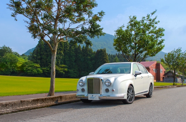 光岡自動車がマイナーチェンジして発売するミディアムクラスセダン「Ryugi」（写真提供：光岡自動車）