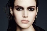 「アディクション​(​ADDICTION)」から99色のアイシャドウが一挙に登場!