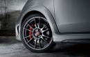 初代Abarth（アバルト）の誕生から50周年を記念した新モデル「ABARTH　695 Biposto」（FCAジャパンの発表資料より）