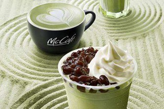 「抹茶あずきフラッペ」、「抹茶ラテ」、「アイス抹茶ラテ」のイメージ画像（日本マクドナルドの発表資料より）