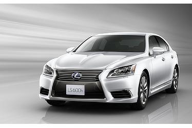 LS600h “version L”（ソニッククォーツ）（トヨタ自動車の発表資料より）