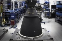 スペースX社、「改良型ファルコン9」ロケット用の第1段エンジンを公開（Image Credit: SpaceX）