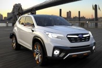 富士重のブースを飾る「SUBARU VIZIV FUTURE CONCEPT」、得意のシンメトリカルAWD+スポーツハイブリッドに最新のアイサイトを搭載するSUV。前作でガルウイングだったフロントドアは通常の前ヒンジ式、リアドアはスライド式と市販化に向けて着々と進化している