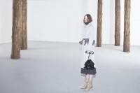 「チャールズ&キース(CHARLES & KEITH)」から原宿限定でフリンジバッグ