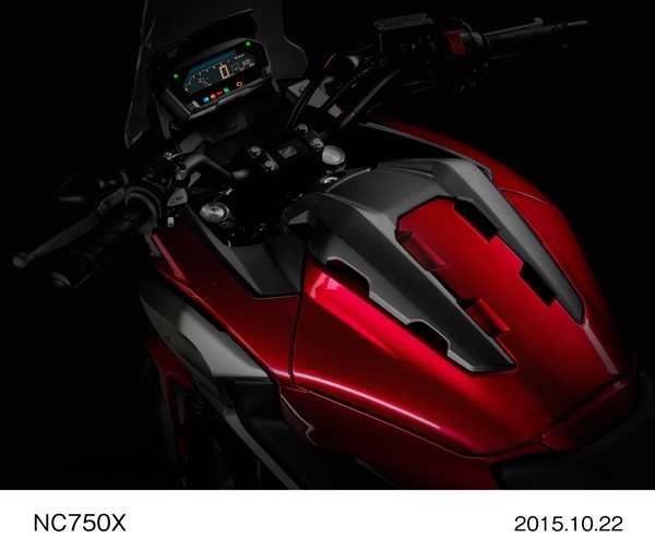 ホンダが東京モーターショーで世界初公開する「NC750X」のラゲッジボックス。（ホンダ技研工業の発表資料より）