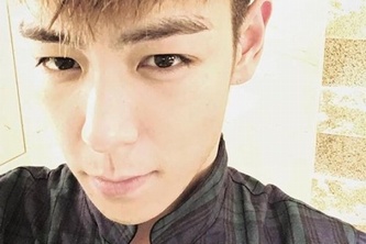 BIGBANGのT.O.Pが、欠点のない美しいビジュアルを公開した。写真：T.O.Pのインスタグラム