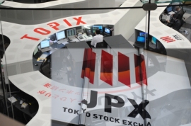 日経平均の終値は１万９８２２円１５銭（１０２円７４銭安）、ＴＯＰＩＸは１５９４．３１ポイント（１１．６３ポイント安）、出来高概算（東証１部）は１０億６１４４万株。