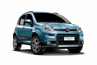 「Fiat Panda」の四輪駆動モデル「Fiat  Panda 4x4 Terra」（FCAジャパンの発表資料より）