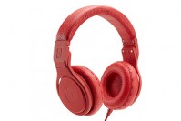 フェンディ×Beats by Dr. Dre、カラフルレザーのコラボヘッドフォン発売