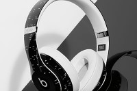 Beats by Dr.Dre×ピガール、コラボで限定版ワイヤレスヘッドフォンを発売