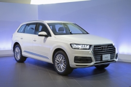 アウディ ジャパンが3月下旬に販売開始するプレミアムSUVの新型「Audi Q7」（写真提供：アウディジャパン）