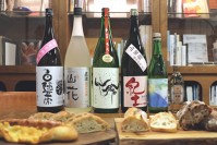 全国の日本酒を飲み比べ！「AOYAMA SAKE FLEA」青山で開催、選りすぐりの17蔵出店