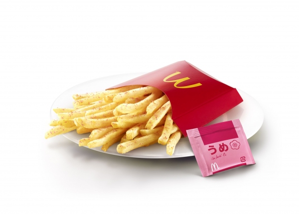 日本マクドナルドが3月1日から期間限定で販売する新商品「シャカシャカポテトうめ」（写真：同社発表資料より）