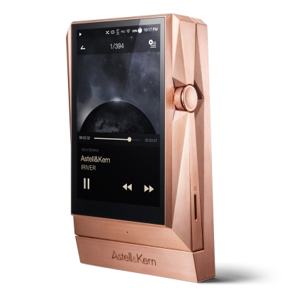 ハイレゾポータブルオーディオプレーヤー「Astell&Kern AK380 Copper」と、専用ポータブルヘッドホンアンプ「Astell&Kern AK380 アンプ Copper」（アユートの発表資料より）