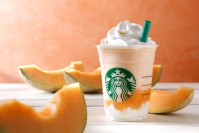 スターバックスよりカンタロープメロンの新作 - チョコレートブラウニー抹茶クリームフラペチーノも復活