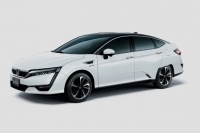ホンダの新型燃料電池車(FCV)「クラリティ」の燃料電池スタックに田中貴金属工業の白金電極触媒が採用されていると正式に発表となった