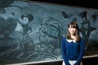 「アリスと時間のアート展」日テレで開催、映画『アリス・イン・ワンダーランド／時間の旅』の世界を体感