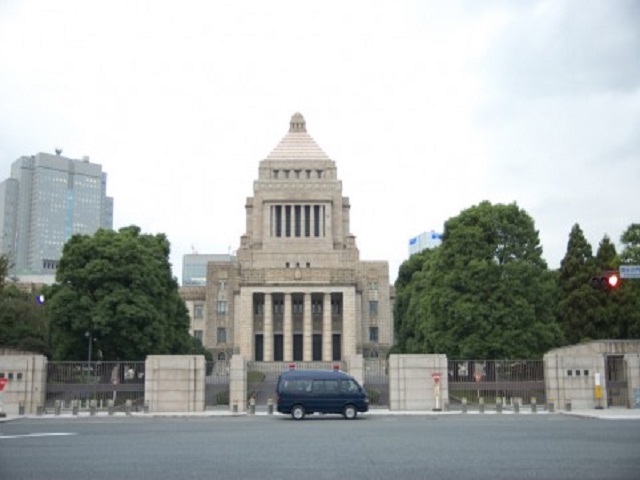 今回の参院選挙。問われているのは経済政策の選択に加え、改正する憲法の具体的条項こそ示していないが「現行憲法を堅持するのか」「憲法改正を是とするのか」。国の進路の分岐点になる重要な選挙になる