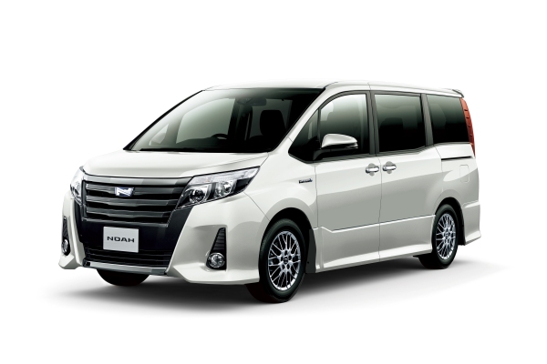 ミニバン「ノア」の特別仕様車「Si“W×B”」（ハイブリッド車、ホワイトパールクリスタルシャイン、オプション装着車）。（写真提供：トヨタ自動車）