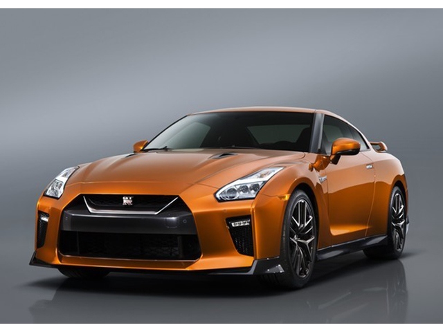 2007年の発売以来最大規模となるマイナーチェンジを実施した「NISSAN GT-R」2017年モデル。写真は「GT-R Premium edition」、価格1170万5040円