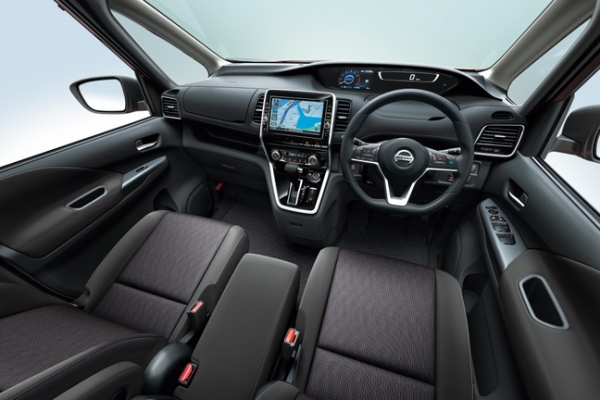日産自動車が公開した新型「セレナ」。（写真提供：日産自動車）