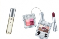 ジルスチュアート（JILL STUART）から、秋の新作コスメ登場。ファンデや秋色アイカラーなど発売