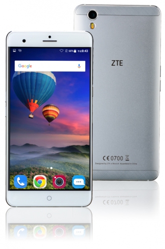 SIMロックフリースマートフォン「ZTE BLADE V7 MAX」（写真：ZTEジャパン発表資料より）