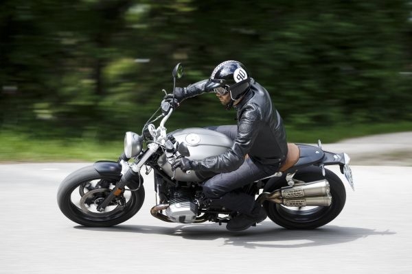 ビー・エム・ダブリューは新ヘリテイジモデル「新型BMW R nineT スクランブラー」を10月14日に販売開始する。（写真提供：BMW）