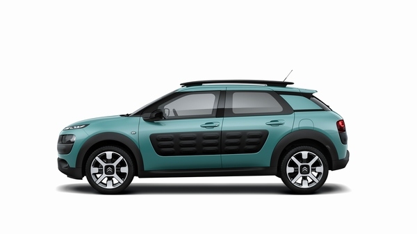 プジョー・シトロエン・ジャポンが初回限定200台で発売した、シトロエンのクロスオーバーモデル「C4 CACTUS」（写真提供：プジョー・シトロエン・ジャポン）