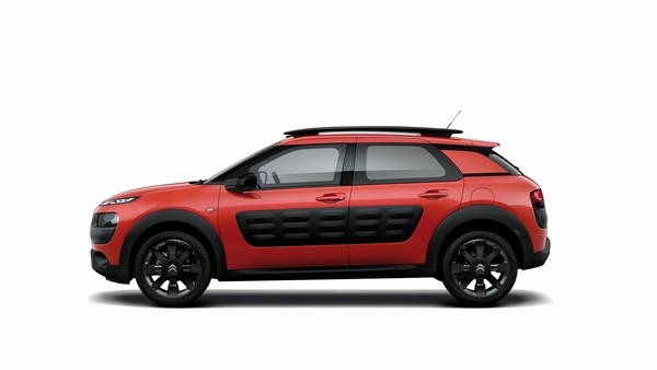 プジョー・シトロエン・ジャポンが初回限定200台で発売した、シトロエンのクロスオーバーモデル「C4 CACTUS」（写真提供：プジョー・シトロエン・ジャポン）