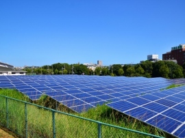 東京電力エナジーパートナーが17日、経済産業省の電力・ガス取引監視等委員会から「卸電力取引所で不適切に高い価格で売り注文を出し、価格を不当に吊り上げていた」として、業務改善勧告を受けた。(画像は太陽光発電のイメージ)