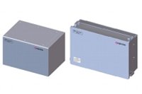 大容量フィルム型リチウムイオン蓄電池（左）とハイブリッド型パワーコンディショナ （京セラの発表資料より） 