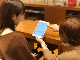 パイプドHD<3919>(東1)のグループ会社、美歴は2017年1月4日に、美容室における紙の受付シートやアンケートをWebフォーム化するサービス「美歴 顧客登録Webカード」を「美歴 店舗管理サービス」のオプションとして提供を開始した。 パイプドHD<3919>(東1)のグループ会社、美歴は2017年1月4日に、美容室における紙の受付シートやアンケートをWebフォーム化するサービス「美歴 顧客登録Webカード」を「美歴 店舗管理サービス」のオプションとして提供を開始した。