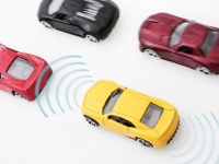 車両安全システム提供のイスラエルMobileyeは、ラスベガスで開催の「CES2017」にて、独BMW、米Intelと共同で自動運転の試験走行を行うことを発表した。試験走行では混雑している高速道路やロータリー、交差点などでの強化学習によるシステムの有効性を検討すると見込まれる。