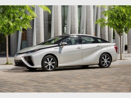 カナダのトヨタ販売事業体Toyota Canada Inc.が、3台の燃料電池車「MIRAI」を試験導入し、FCVへの理解促進活動に使う