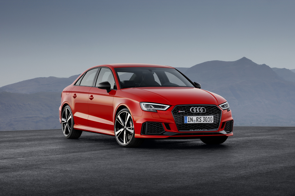 「Audi RS 3 Sedan」（アウディ ジャパン発表資料より）