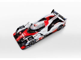 WEC初戦「シルバーストーン」戦でToyota TS050 HYBRID 8号車は、中嶋一貴選手とアンソニー・デビッドソン選手、セバスチャン・ブエミ選手という3年目を迎えたトリオがドライブする