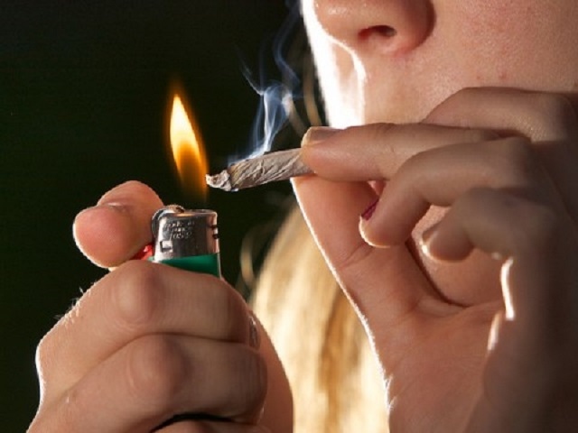 都民ファーストの会が9月の都議会において受動喫煙に関する条例案の提出を検討している。歓迎する声もあれば、「禁煙ファシズムだ」という喫煙者からの反発意見も多く、今後の行方が注目される。