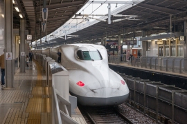 名古屋駅での東海道新幹線N700A系。(c)123rf