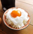 極上の卵かけごはんがワンタッチで作れる（写真: タカラトミーアーツの発表資料より）