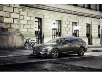 3月6日から開催されるスイス・ジュネーブモーターショーにおいて、改良版「Mazda6(日本名:マツダ アテンザ)」ステーションワゴンを世界初公開