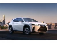 レクサスが公開した「2018年ジュネーブモーターショー」で世界初披露する新型のコンパクトSUV「Lexus UX」の動画。「Lexus LF-1 Limitless」をイメージを踏襲していることが分かる