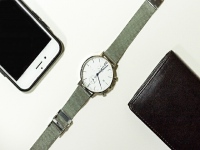 流通情報業のプラネットが腕時計に関する意識調査を実施。腕時計を付けるのは「外出するときはいつでも」が43.7%。次いで、「仕事のとき」23.7%、「ショッピングやレジャー」22.6%の順に。
