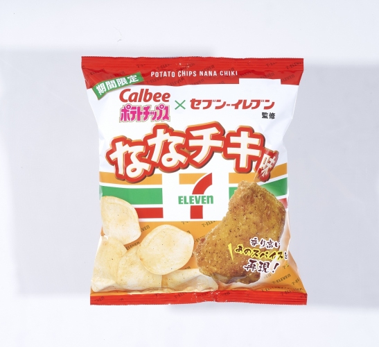 「カルビー ポテトチップス　ななチキ味」