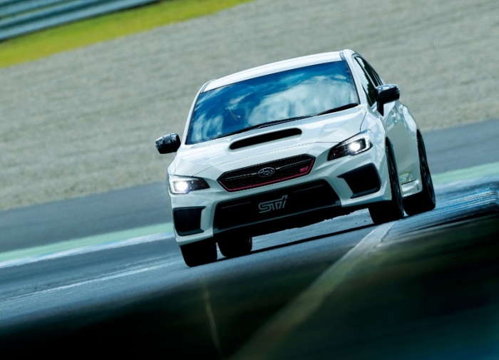 「WRX STI TYPE RA-R」(画像: SUBARUの発表資料より)